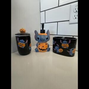 Disney Stitch Halloween Pumpkin 3 piece Bathroom Set